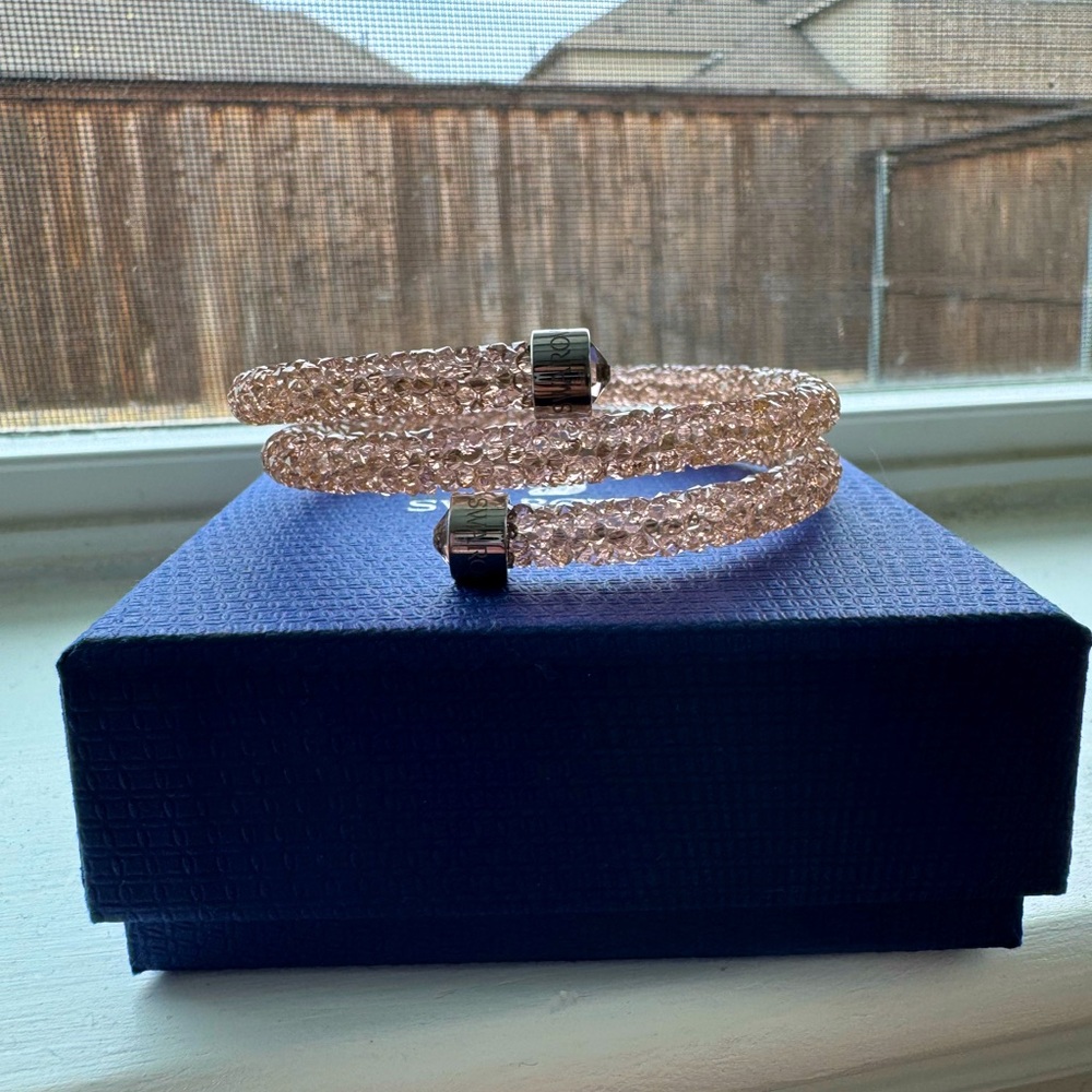 Swarovski crystaldust wrap bracelet baby pink